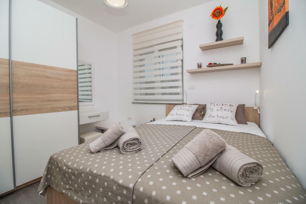Sunny Point Apartment *