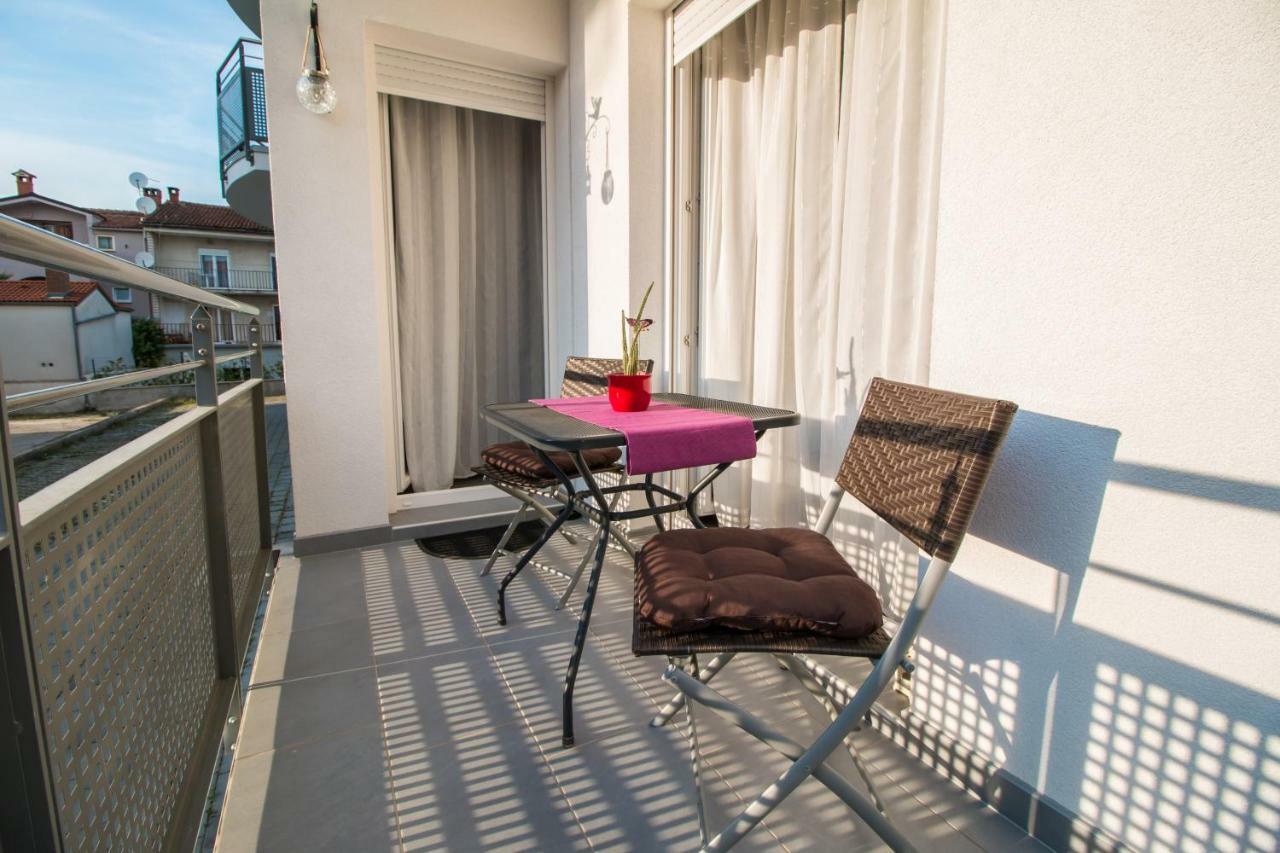 Sunny Point Apartment